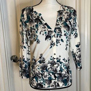 White House Black Market Floral V Neck Cardigan Sweater NWOT
